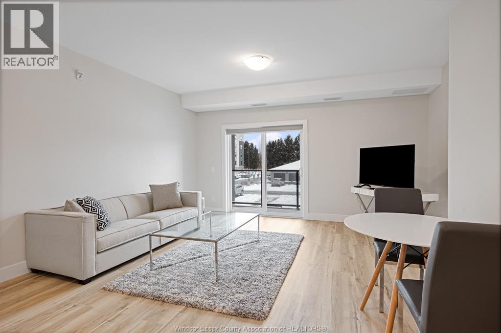 #604 224 MAIN Street East, Kingsville, Ontario, N9Y0H1, Kingsville, Ontario — photo 4 of 5