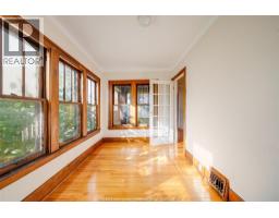 Living room - 106-108 Shepherd Street East, Windsor, ON N8X2K3 Photo 15