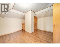 Kitchen - 106-108 Shepherd Street East, Windsor, ON N8X2K3 Photo 9