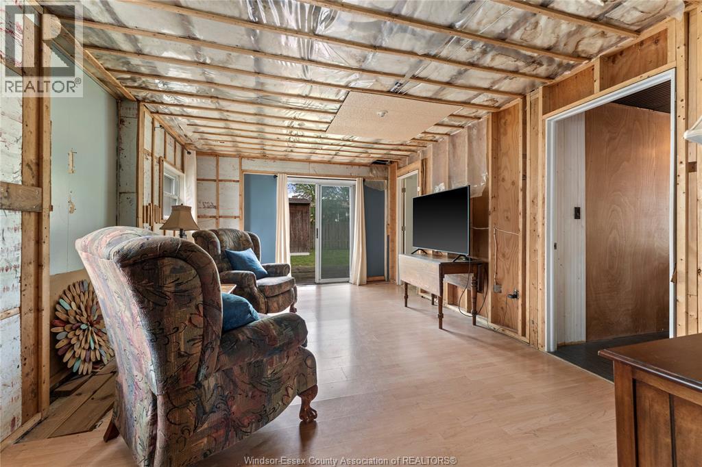 276 WEST BELLE RIVER ROAD - 8