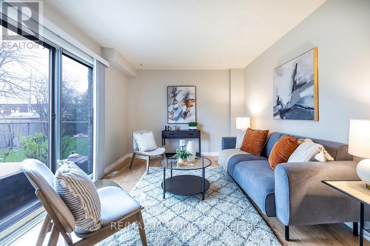 1347 MARY STREET N - 9