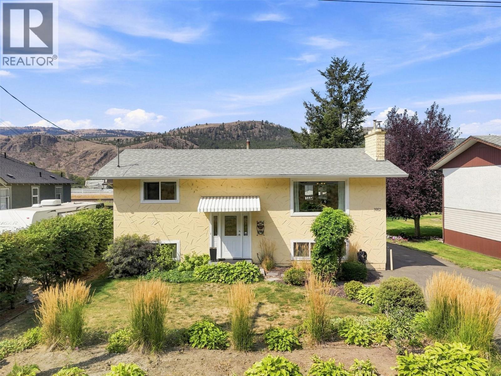 3957 Old Yellowhead Highway, Kamloops