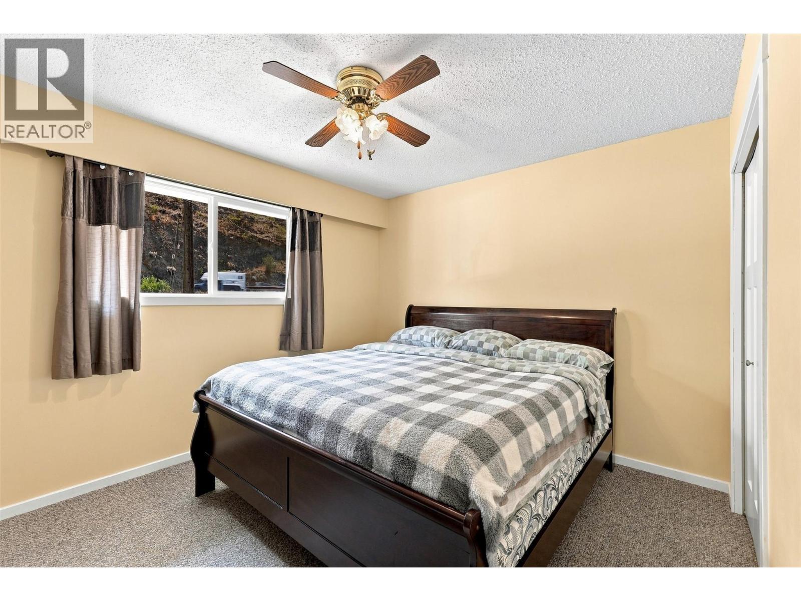 3957 Old Yellowhead Highway, Kamloops