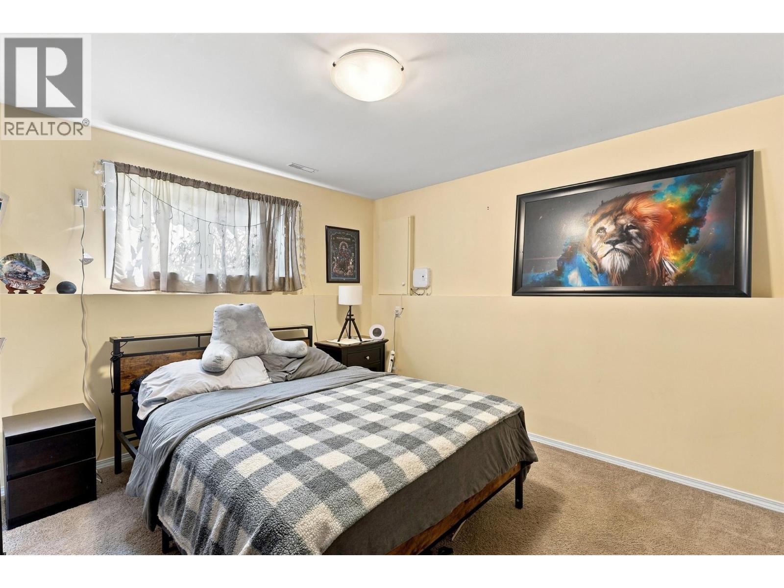 3957 Old Yellowhead Highway - 26