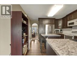 Primary Bedroom - 2225 Teal Place, Vernon, BC V1H1R1 Photo 11