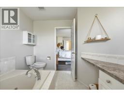 2225 Teal Place, Vernon, BC V1H1R1 Photo 22