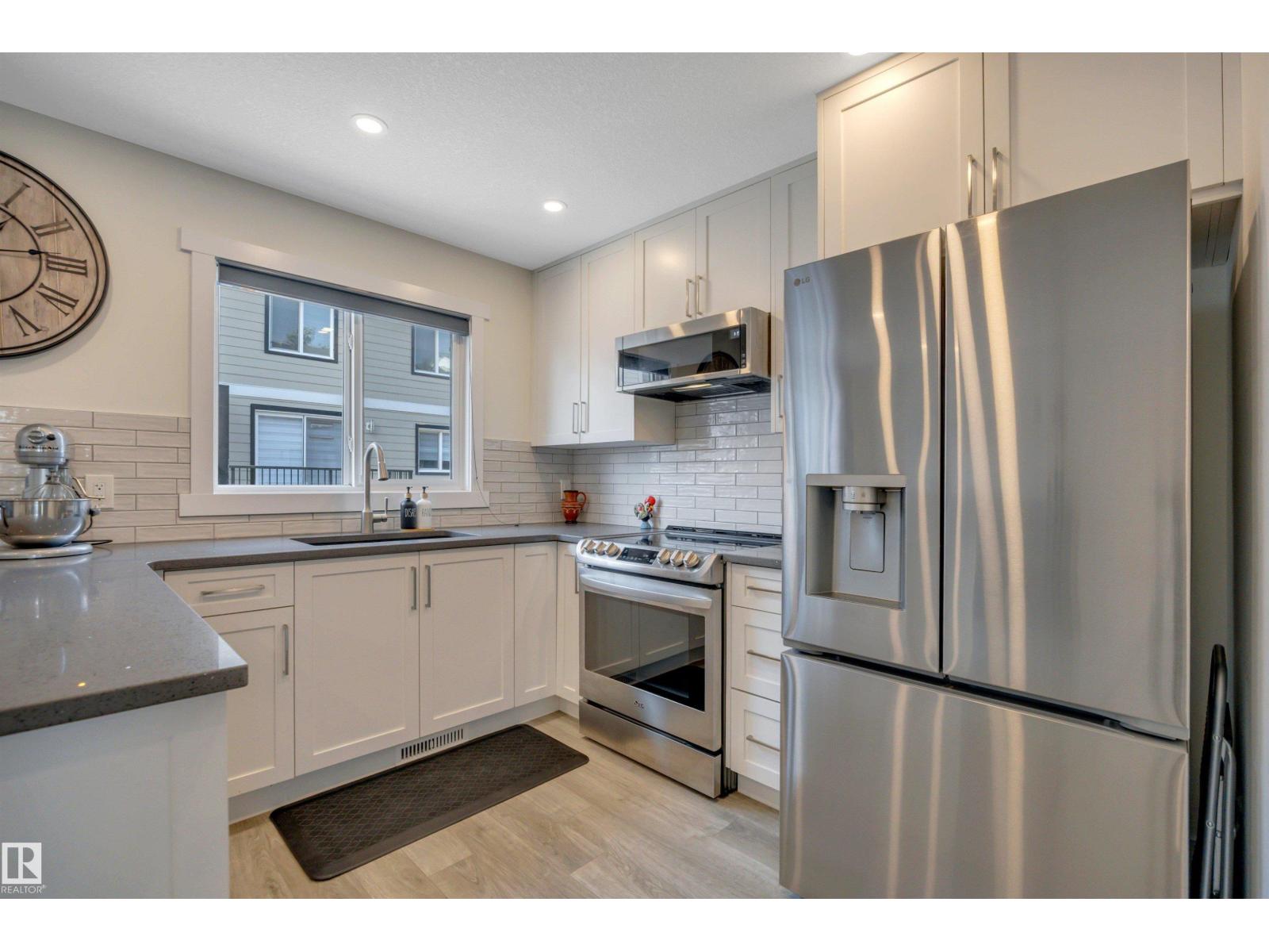 #4 9250 156 AV NW - Image 14