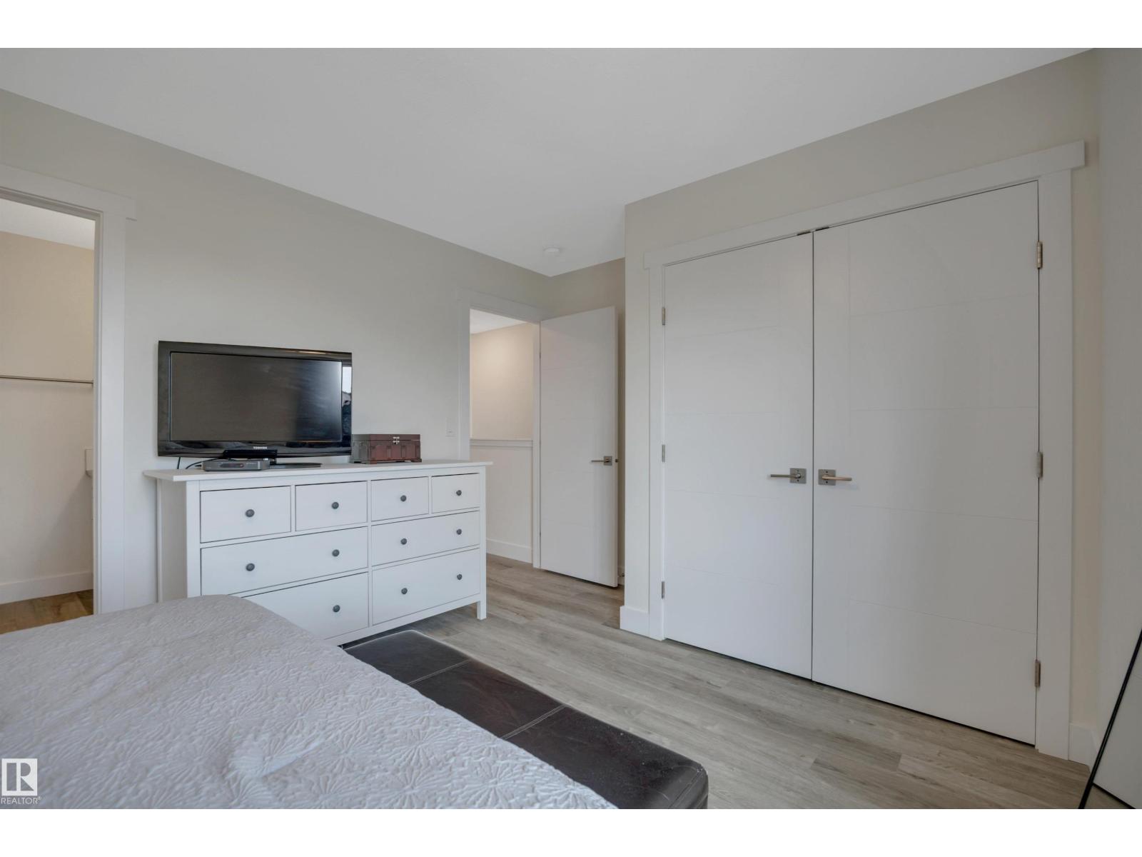 #4 9250 156 AV NW - 25