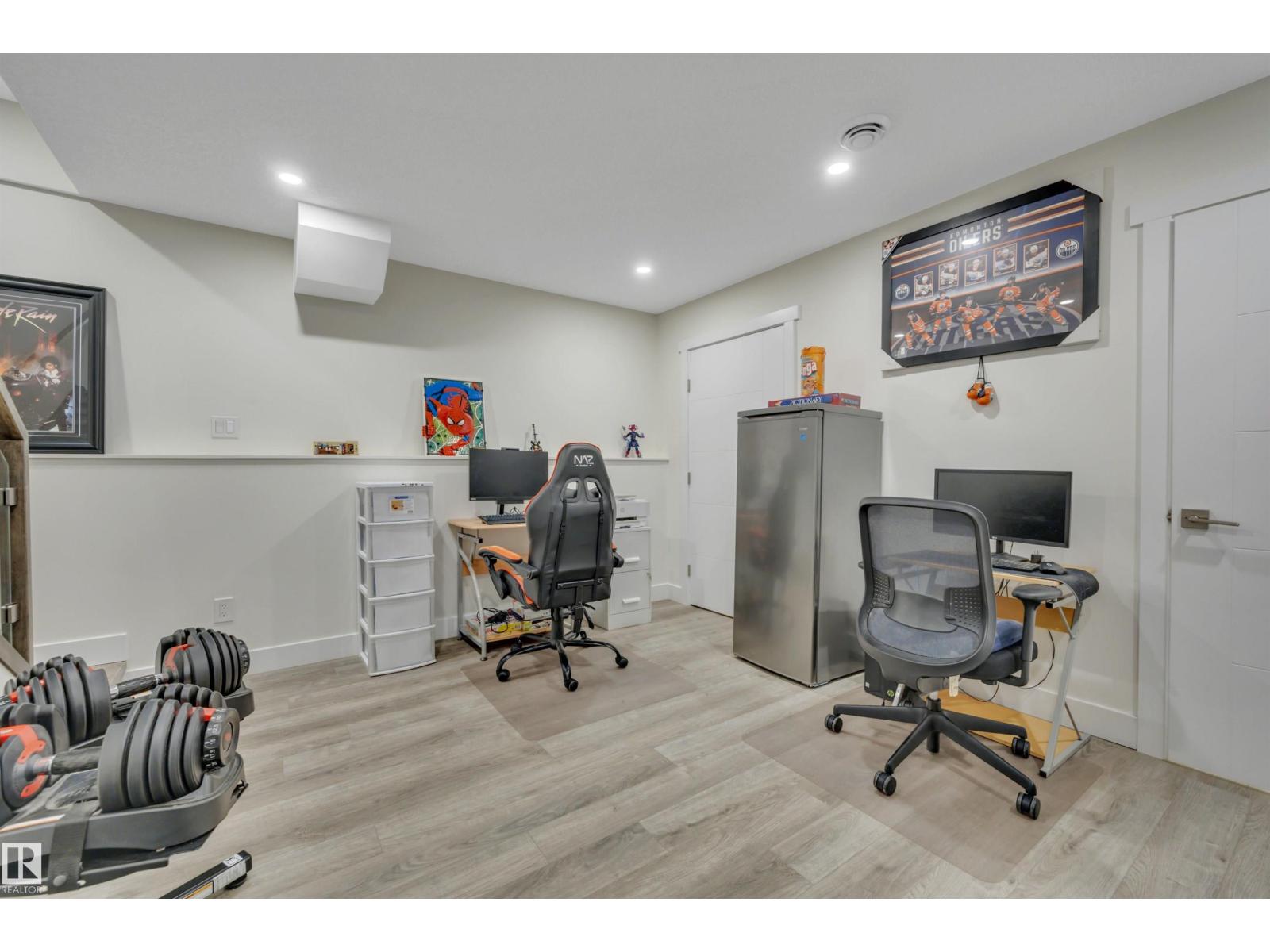#4 9250 156 AV NW - Image 36