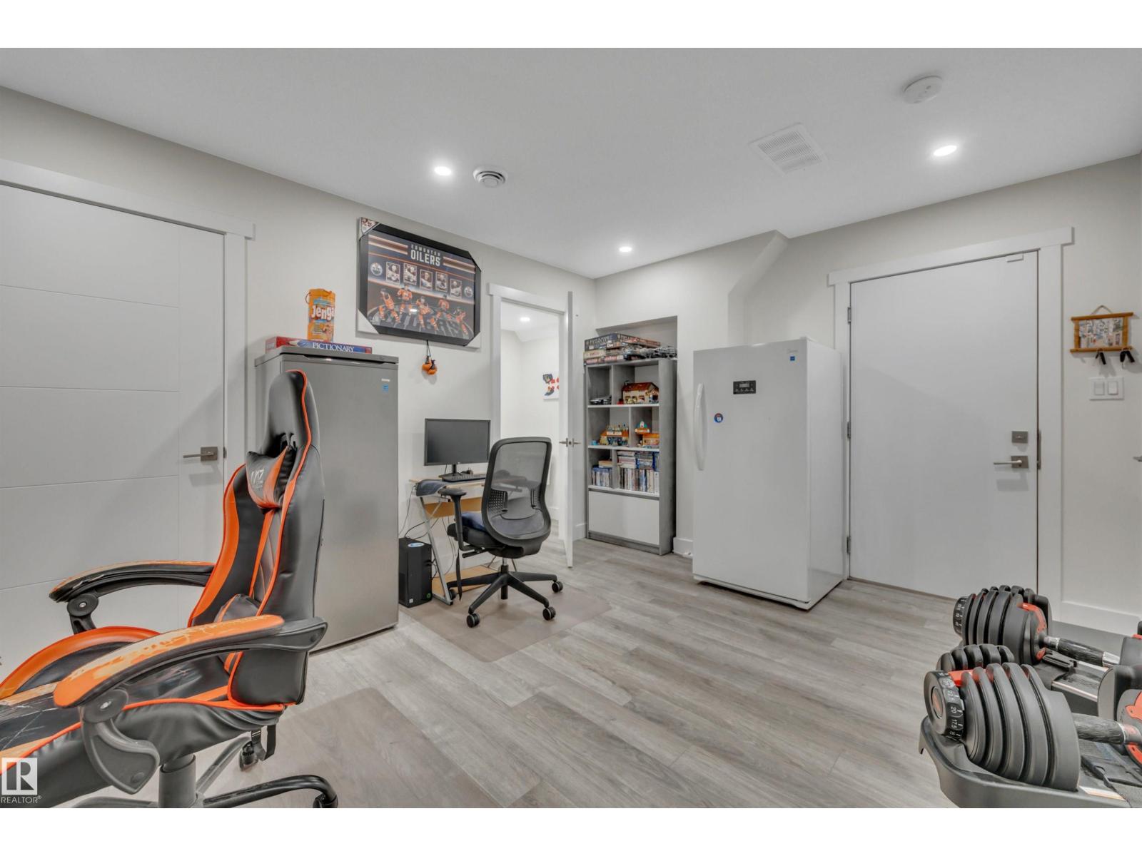#4 9250 156 AV NW - Image 37