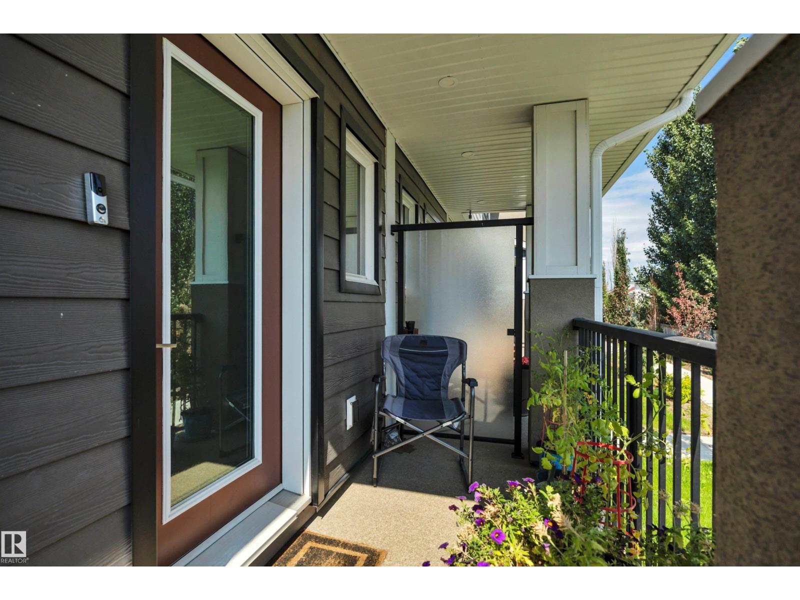 #4 9250 156 Av NW photo 4 — MLS® E4505439