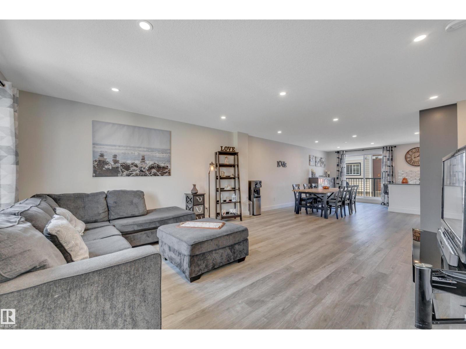 #4 9250 156 AV NW - 6