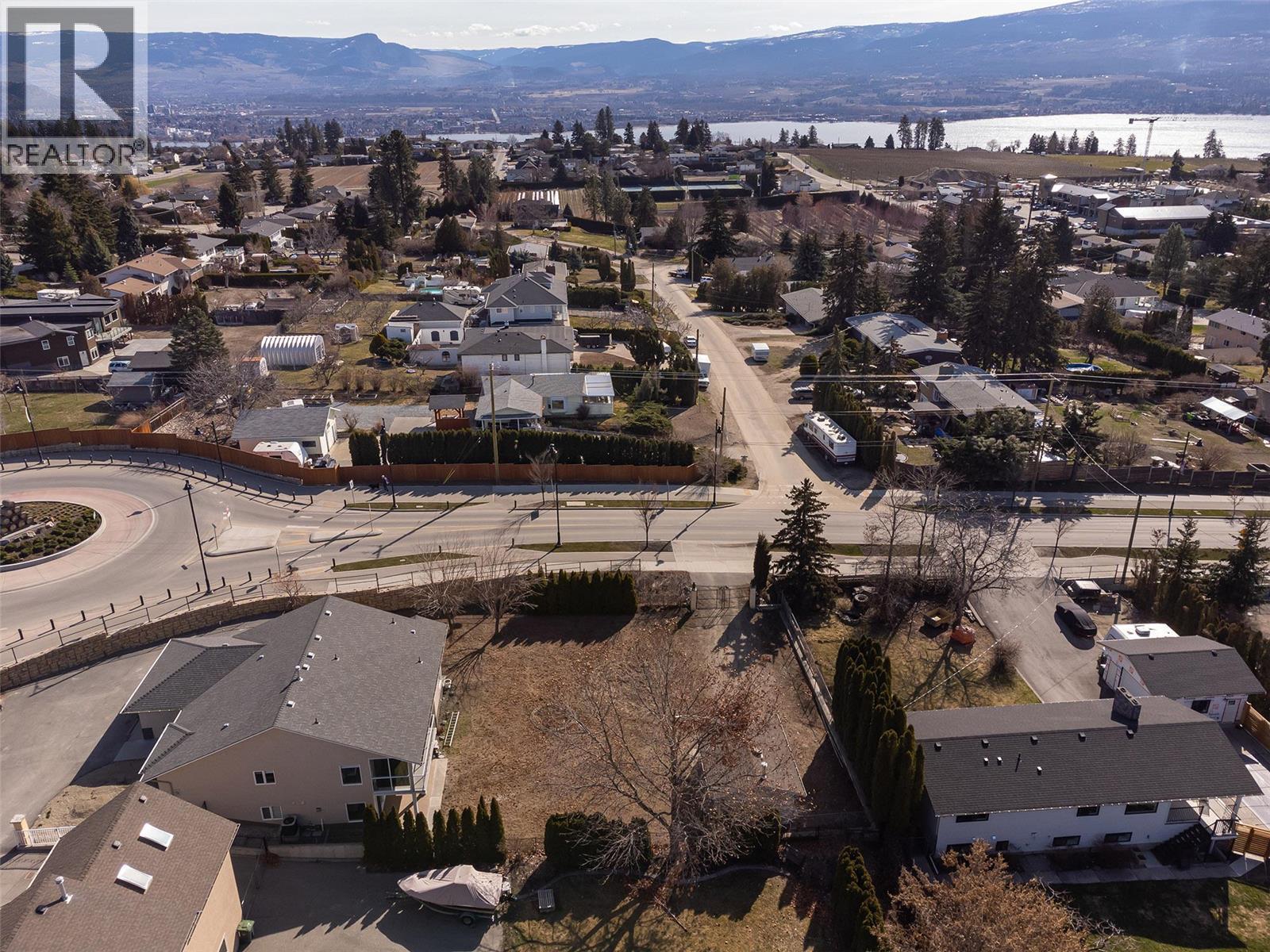 2640 Boucherie Road, West Kelowna
