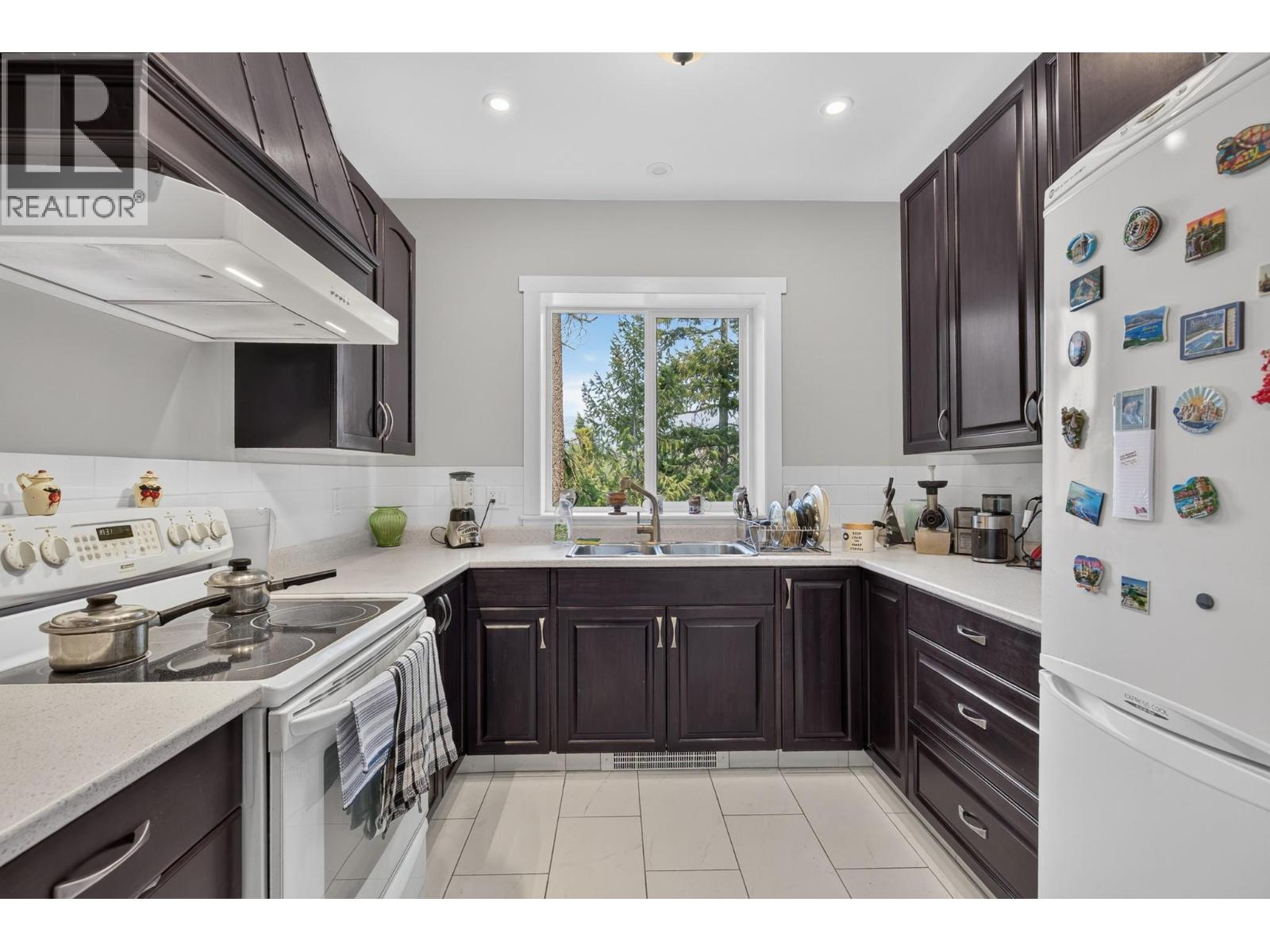 10818 Westshore Road - 7
