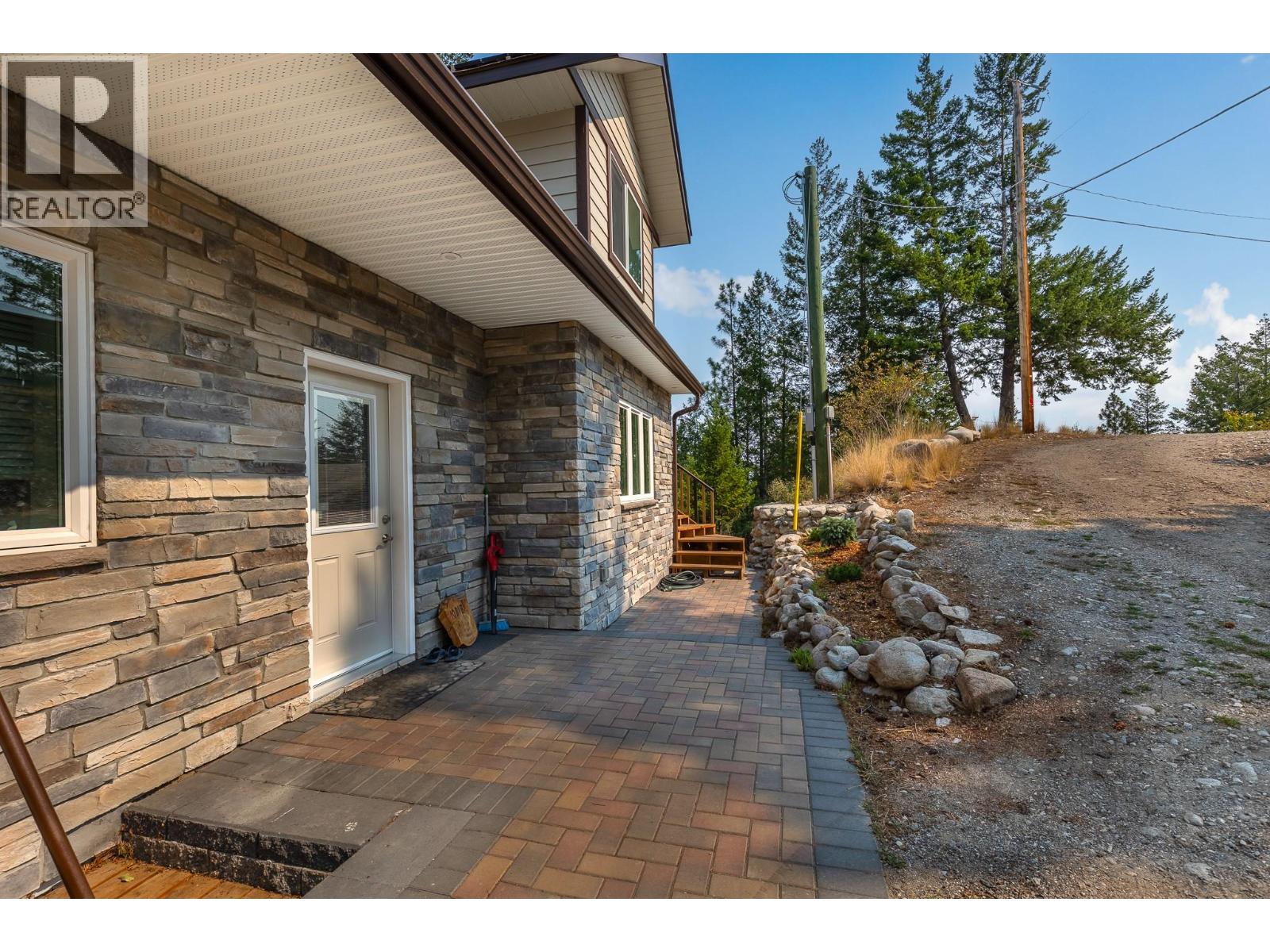 10818 Westshore Road - 5