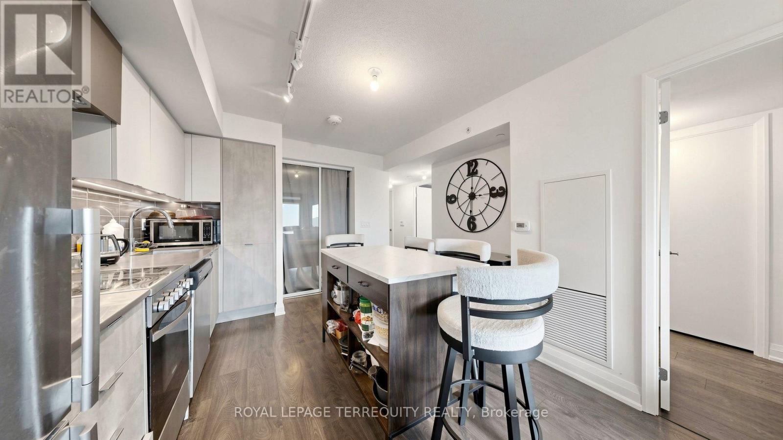 #1410 30 GIBBS ROAD - Image 25