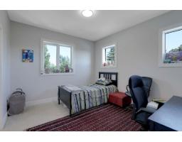 15785 Cranley Drive, Surrey, BC V4A5C3 Photo 22