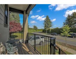 15785 Cranley Drive, Surrey, BC V4A5C3 Photo 33