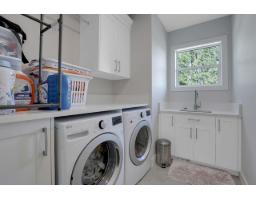 15785 Cranley Drive, Surrey, BC V4A5C3 Photo 32