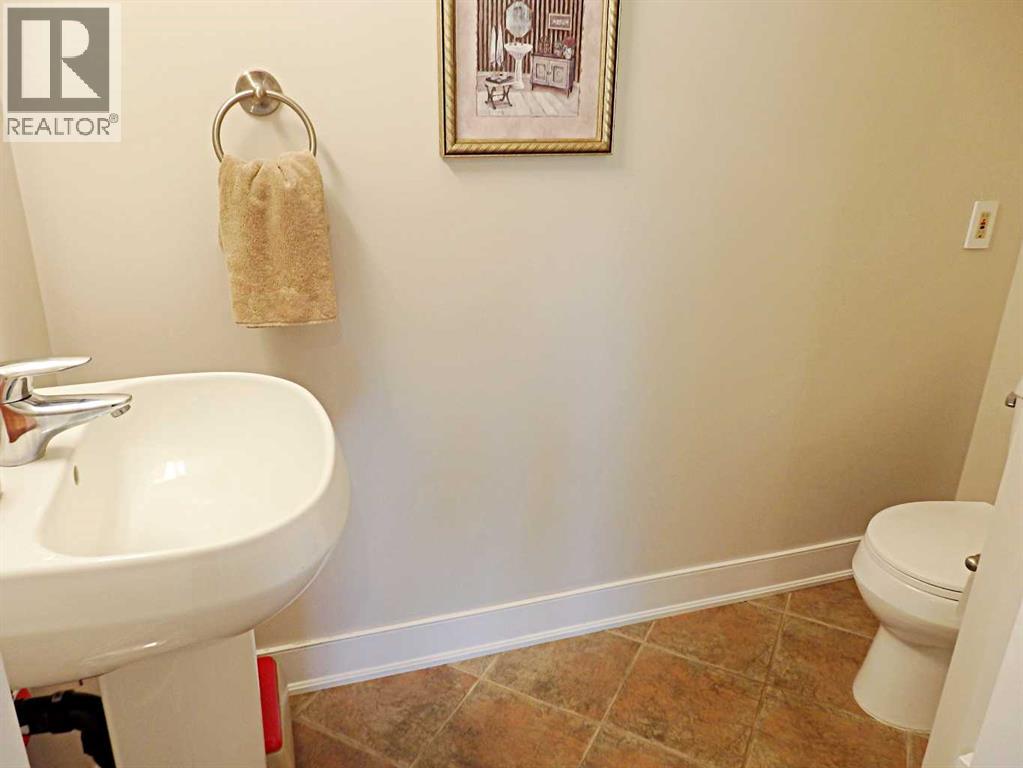 5922 52 Avenue - Image 27