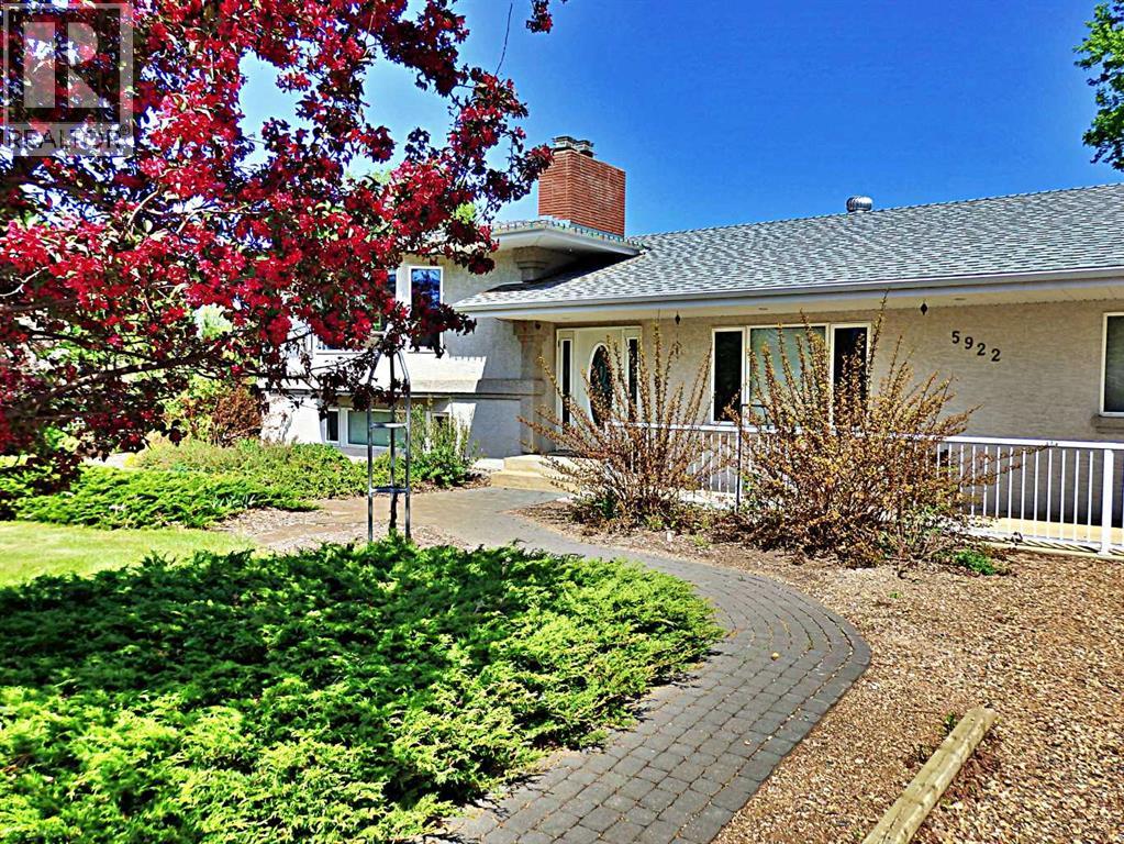 5922 52 Avenue - Image 6