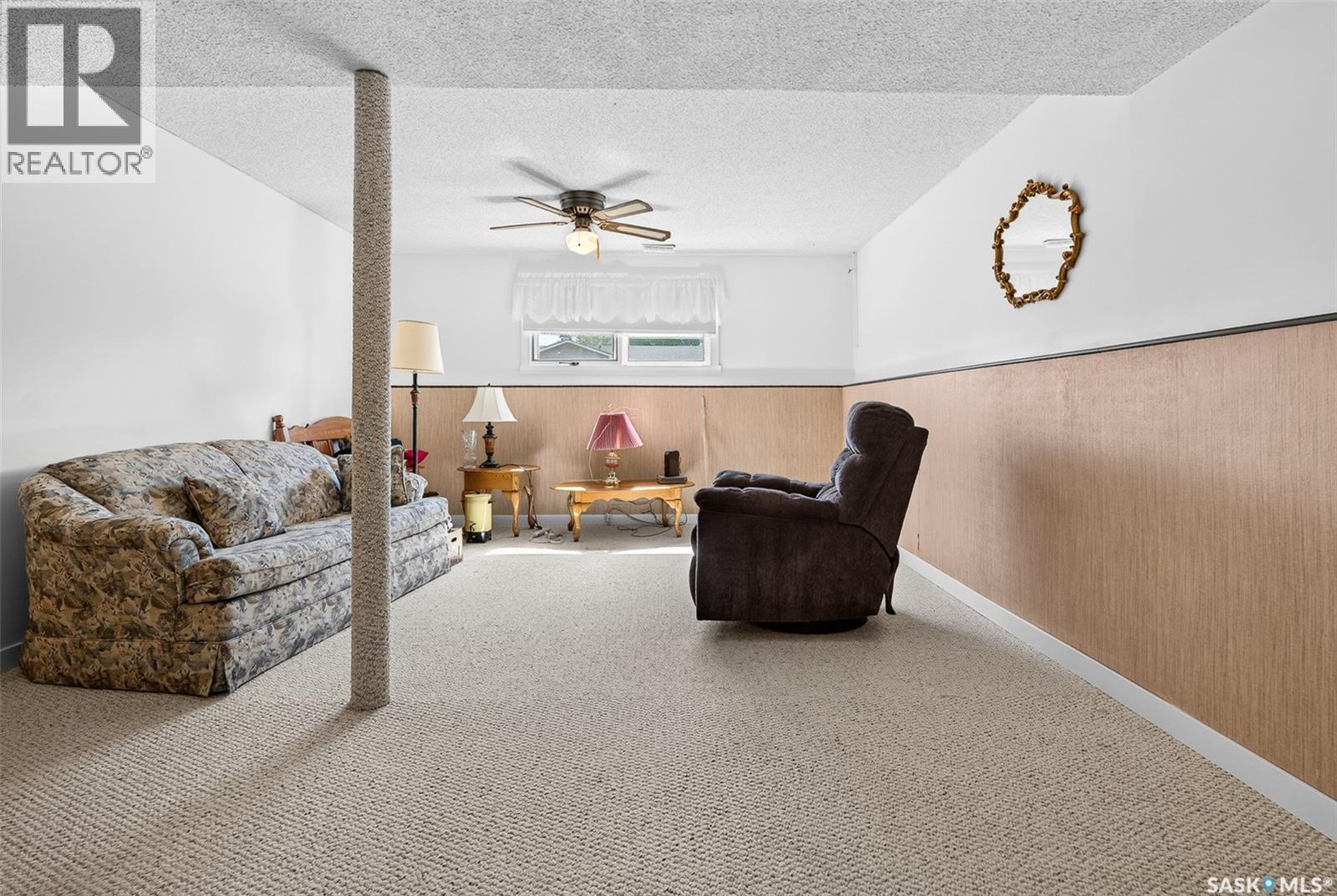 1338 Glendale STREET - Image 33