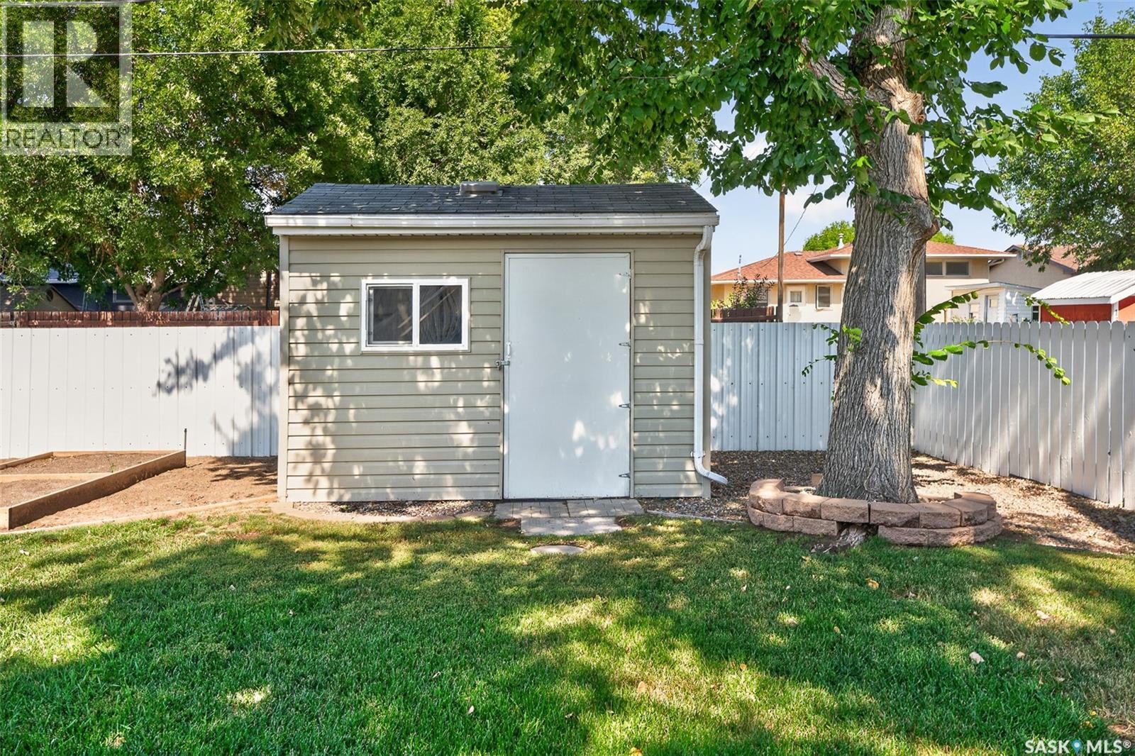 1338 Glendale STREET - Image 53