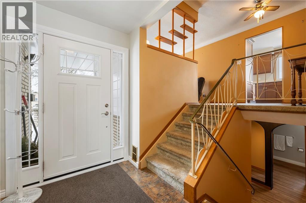 401 MOHAWK Road W - Image 6