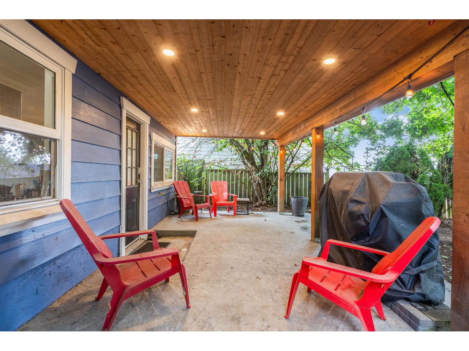 4 Bed, 2 Bath House for Sale in Surrey – 5813 180 STREET, Surrey – MLS# R3158372 - Image 18