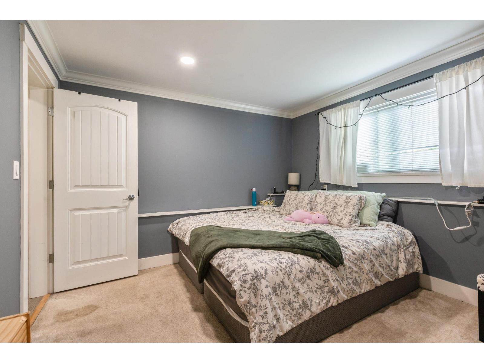 4 Bed, 2 Bath House for Sale in Surrey – 5813 180 STREET, Surrey – MLS# R3158372 - Image 27