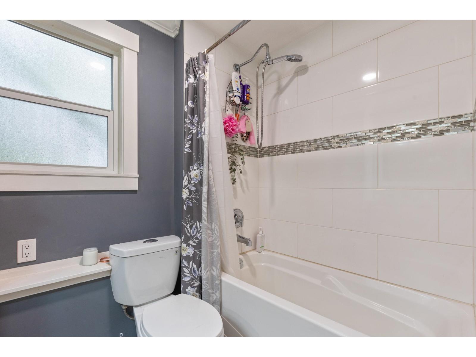4 Bed, 2 Bath House for Sale in Surrey – 5813 180 STREET, Surrey – MLS# R3158372 - Image 31