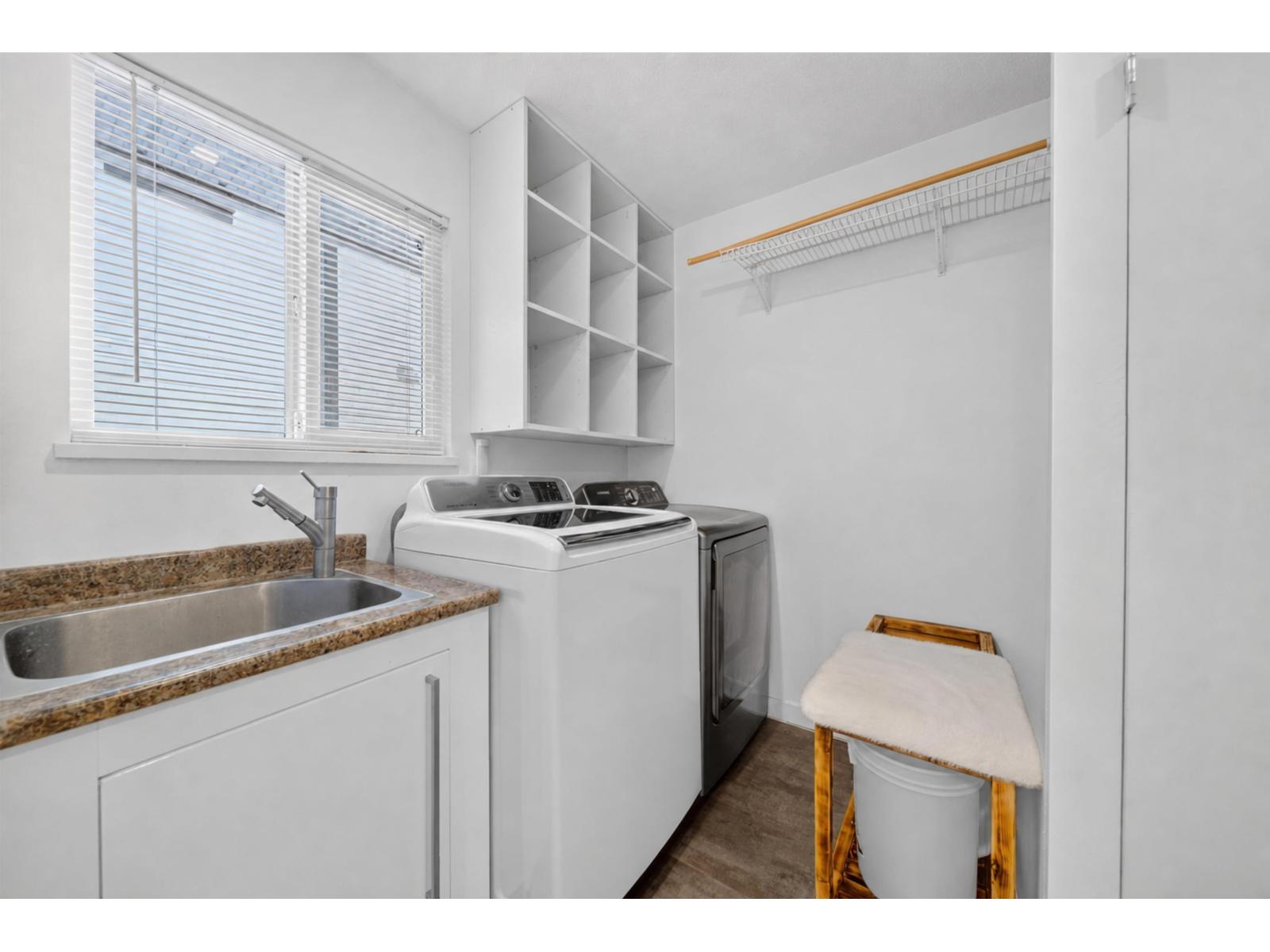 3 Bed, 2 Bath House for Sale in Surrey – 17346 60A AVENUE, Surrey – MLS# R3158594 - Image 17