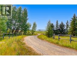 2pc Bathroom - 250 Huggard Road, Rural Rocky View County, AB T3Z2C3 Photo 6