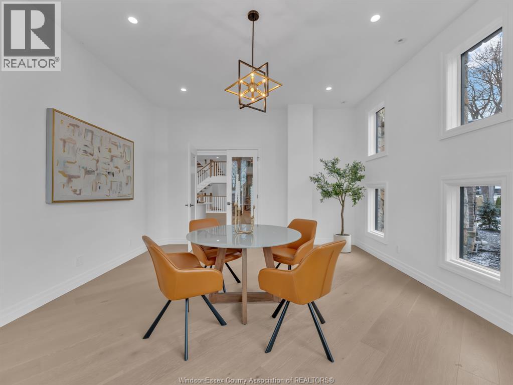 720 OLD TECUMSEH ROAD East - 25