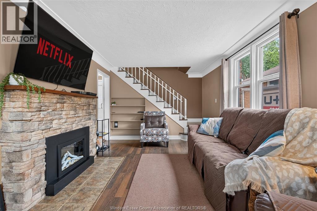 848 EDWARD AVENUE - 9