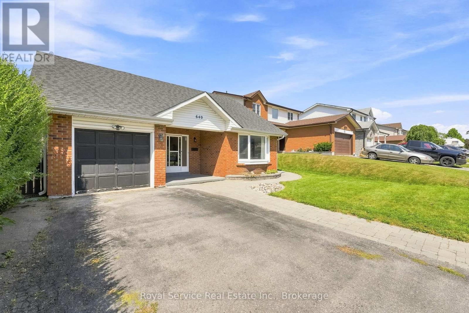 640 HILLCROFT STREET - 1