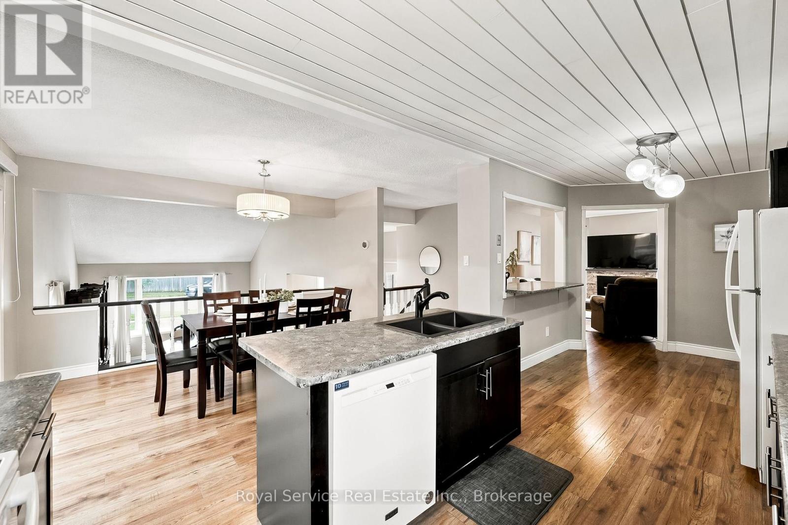 640 HILLCROFT STREET - Image 19