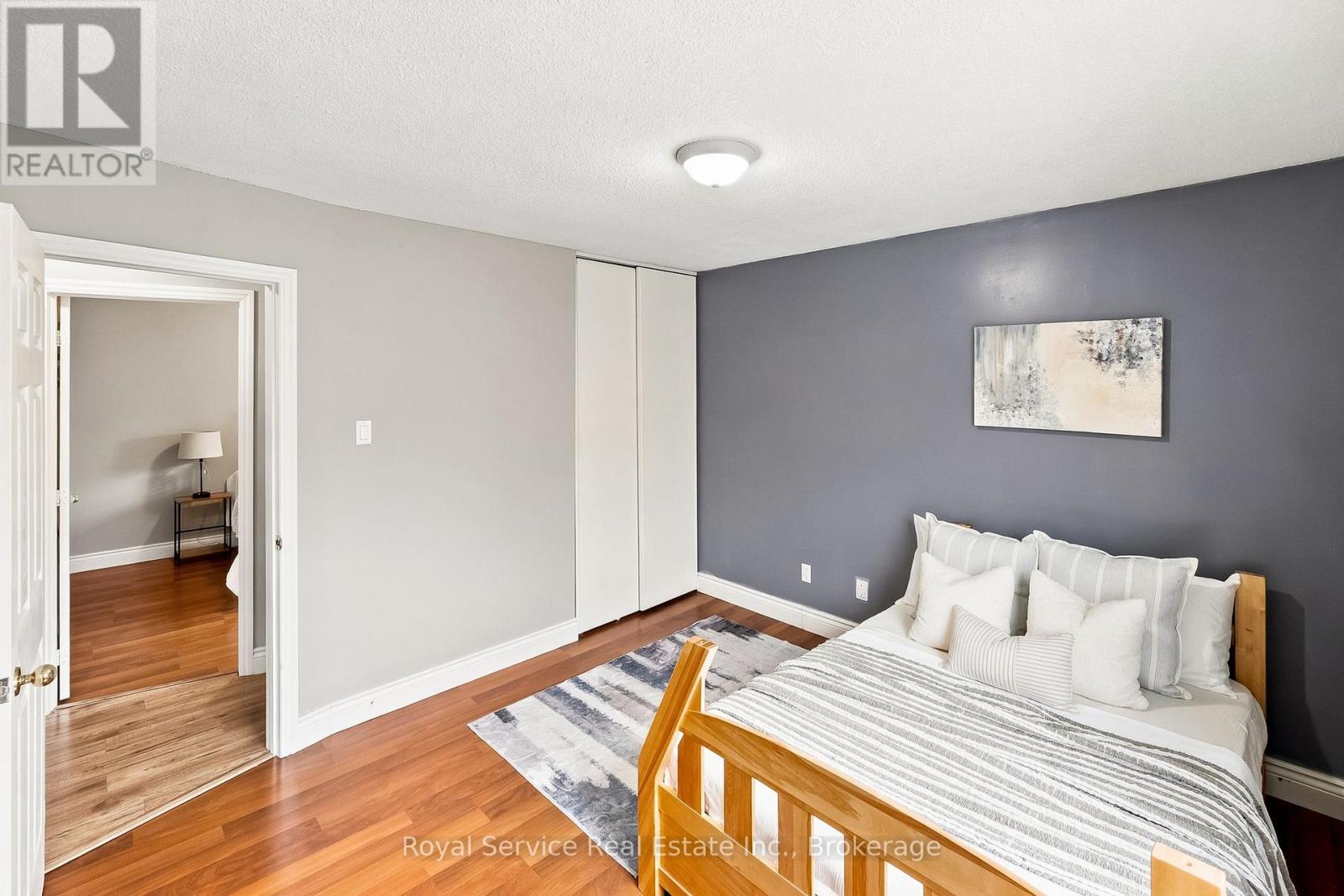 640 HILLCROFT STREET - Image 33
