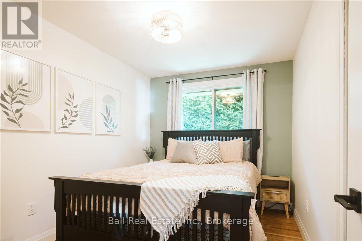 78 LAKESHORE BOULEVARD - 23