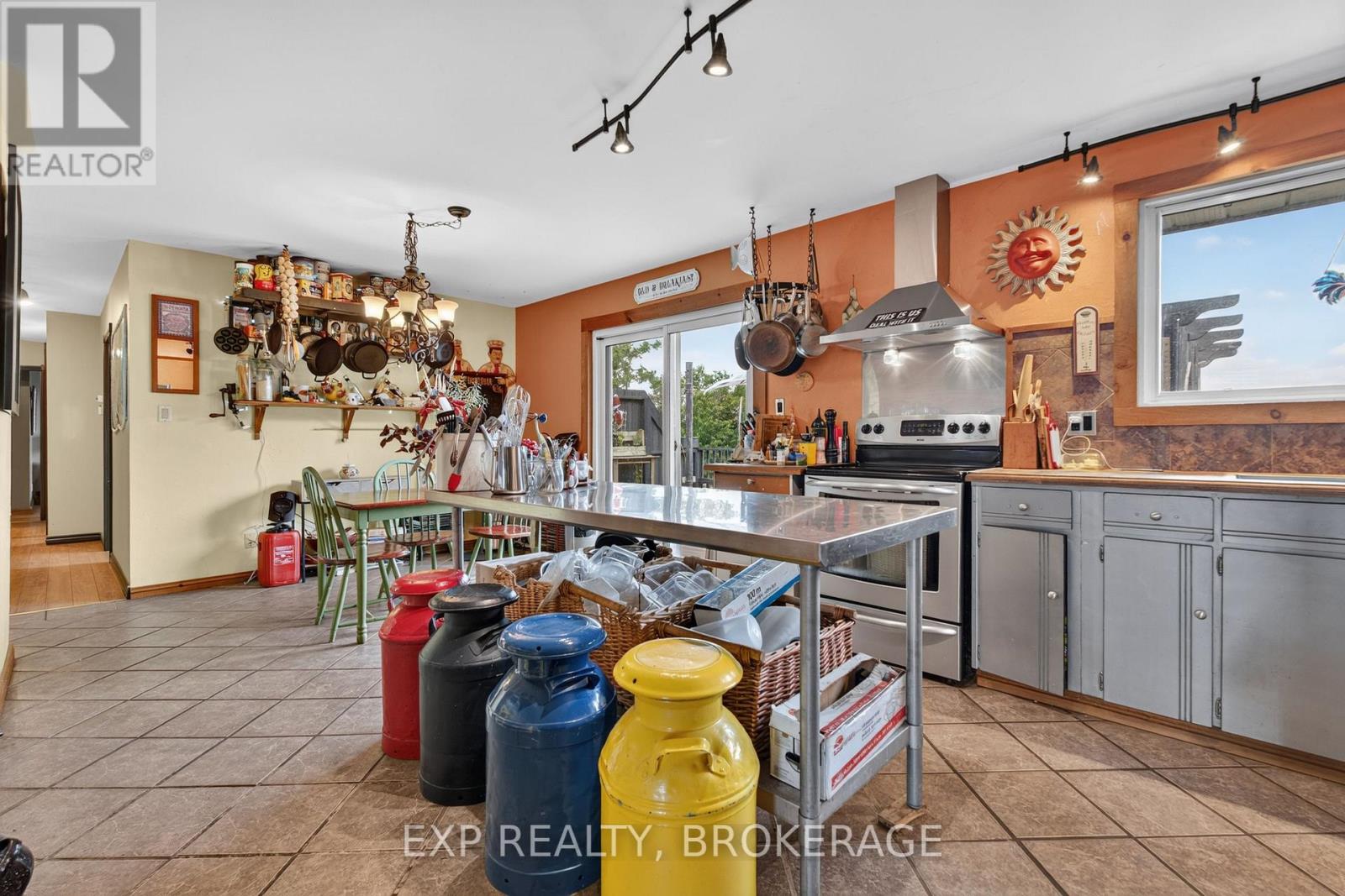 1664 WALLBRIDGE LOYALIST ROAD - 20