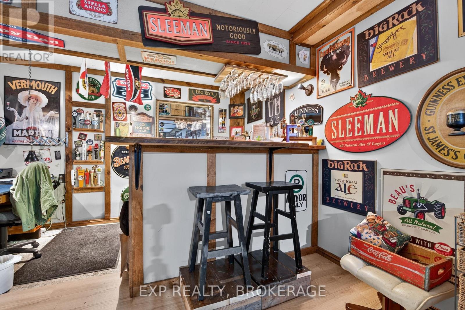 1664 WALLBRIDGE LOYALIST ROAD - 29