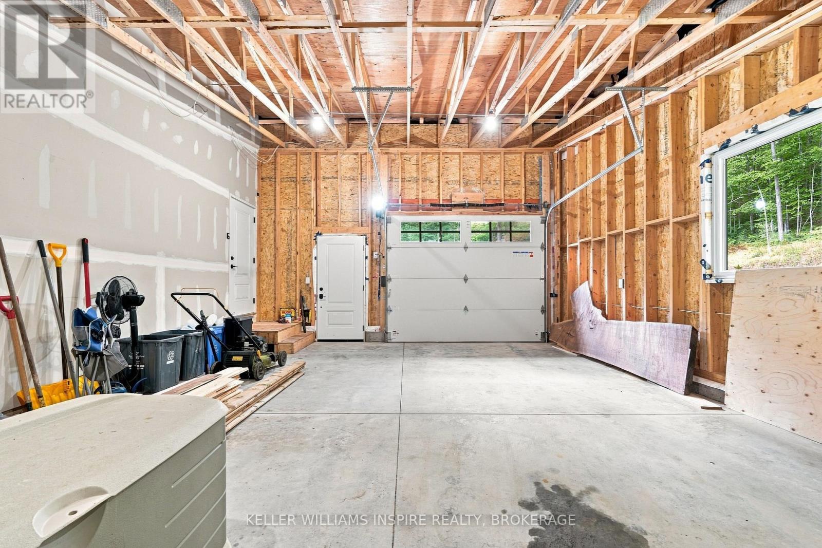 866 GODOLPHIN ROAD - Image 35
