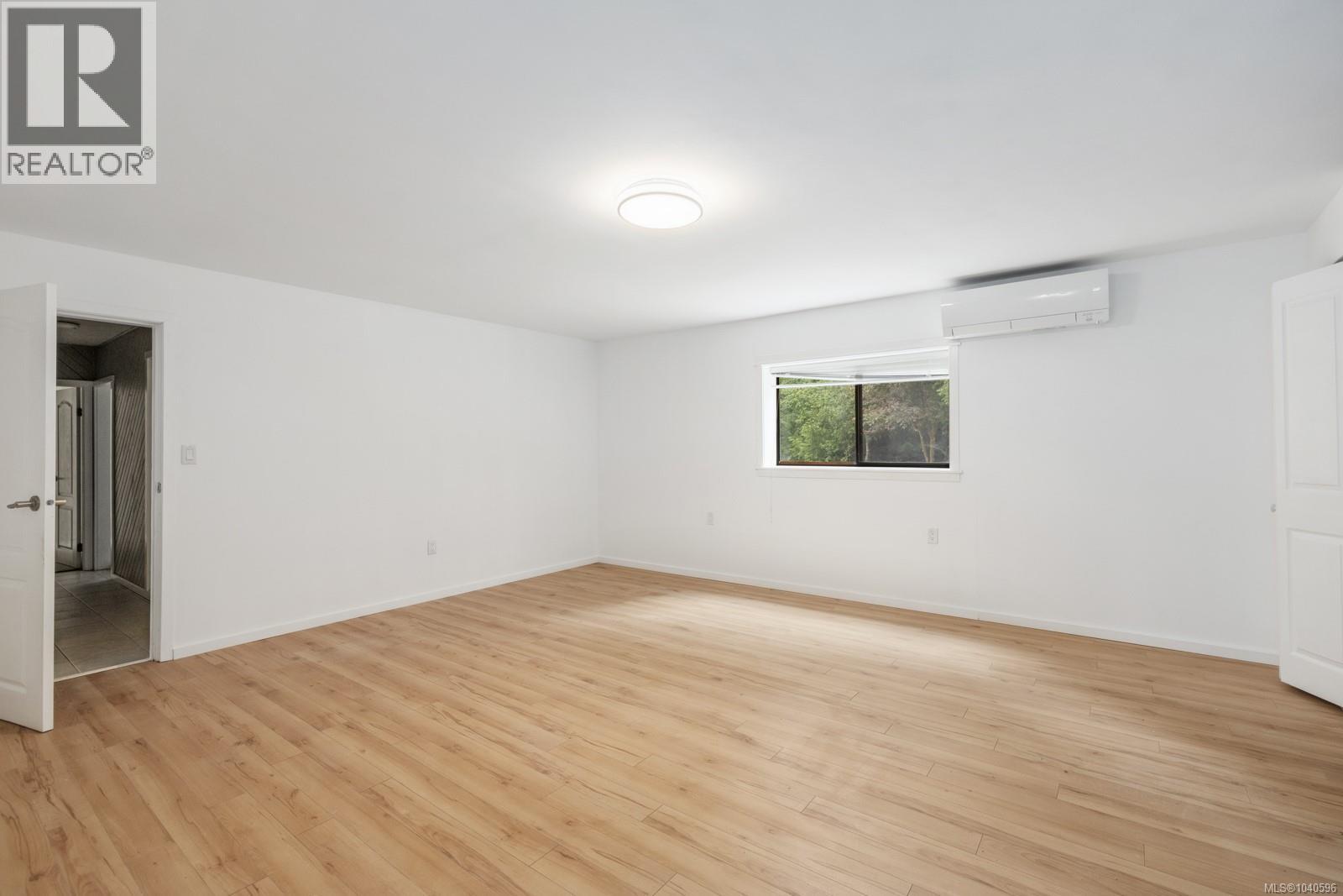 3445 Cobble Hill Rd - Image 32