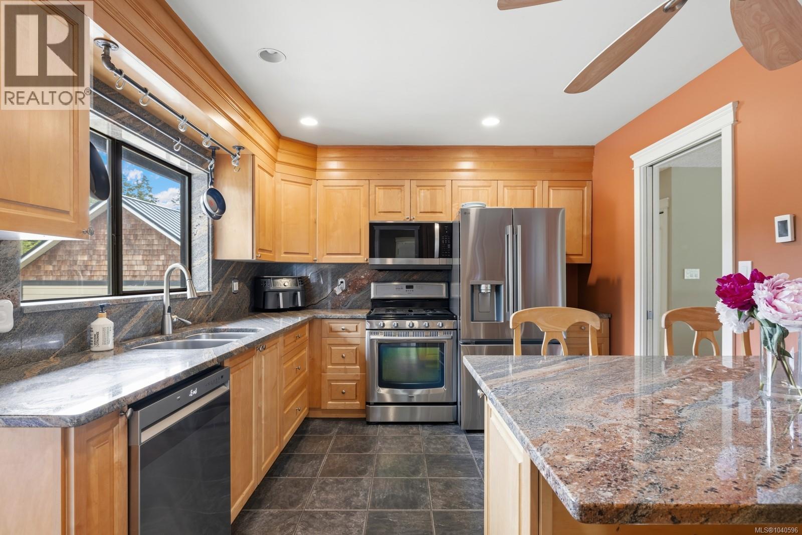 3445 Cobble Hill Rd - Image 11