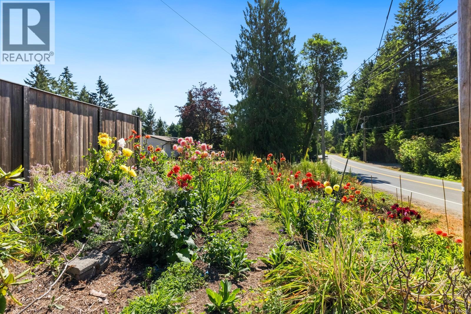 3445 Cobble Hill Rd - Image 52