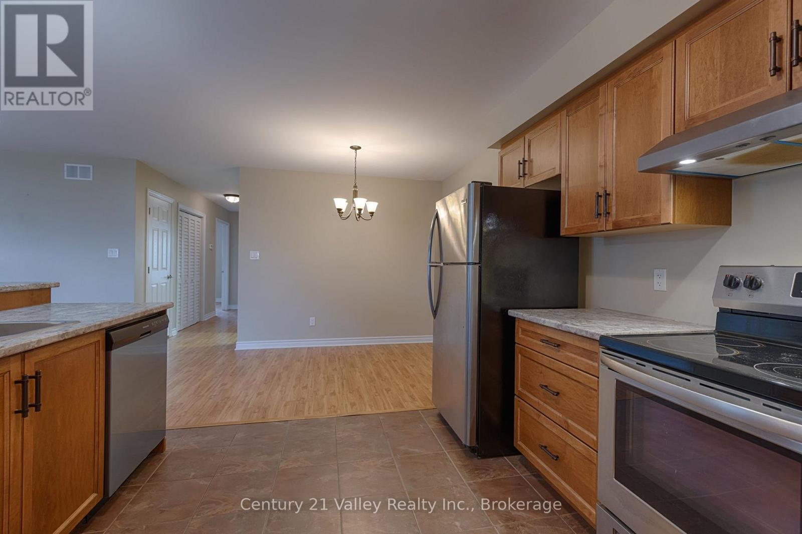 528B WELLINGTON STREET - Image 13