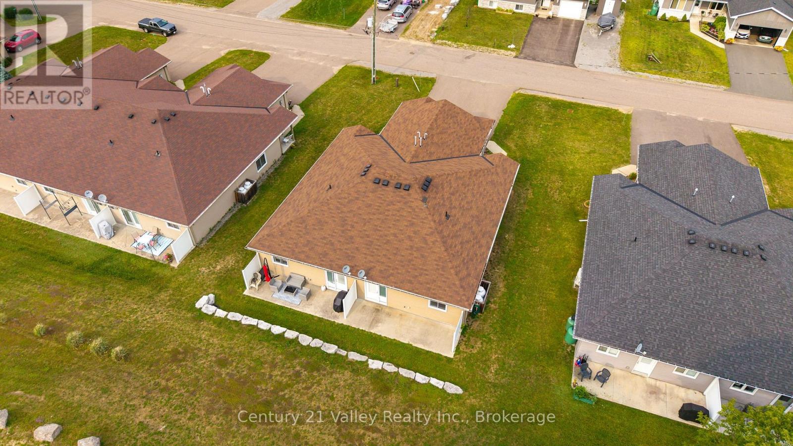 528B WELLINGTON STREET - 29