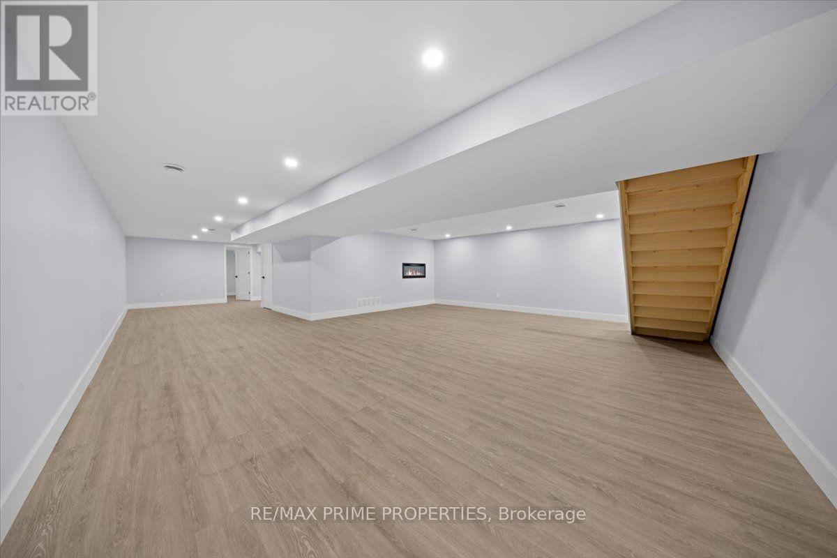 6499 BUNKER ROAD - Image 29