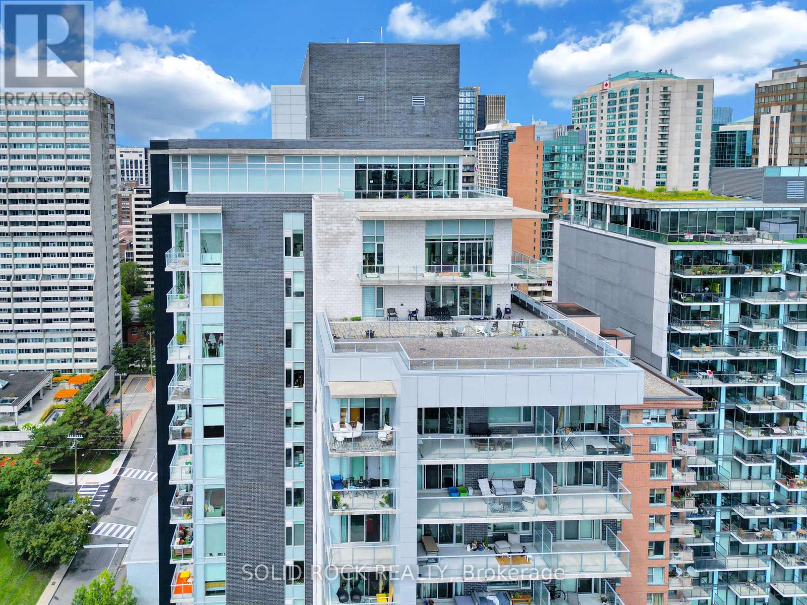 #309 255 BAY STREET - 5