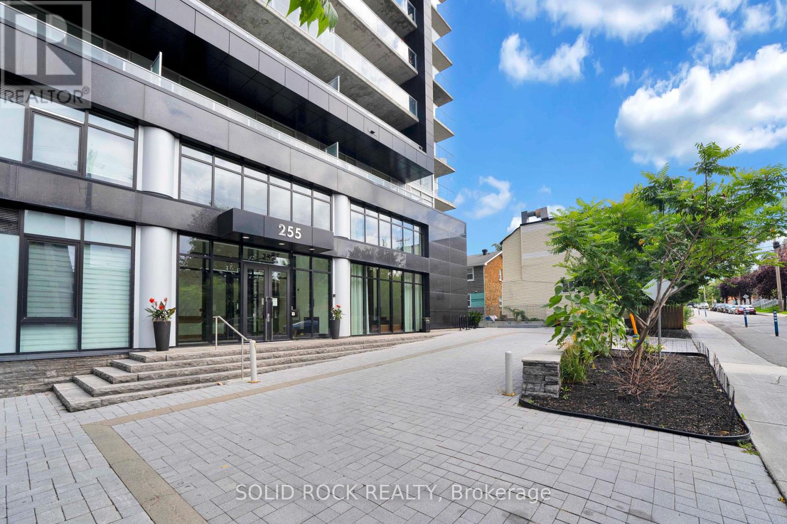 #309 255 BAY STREET - 6